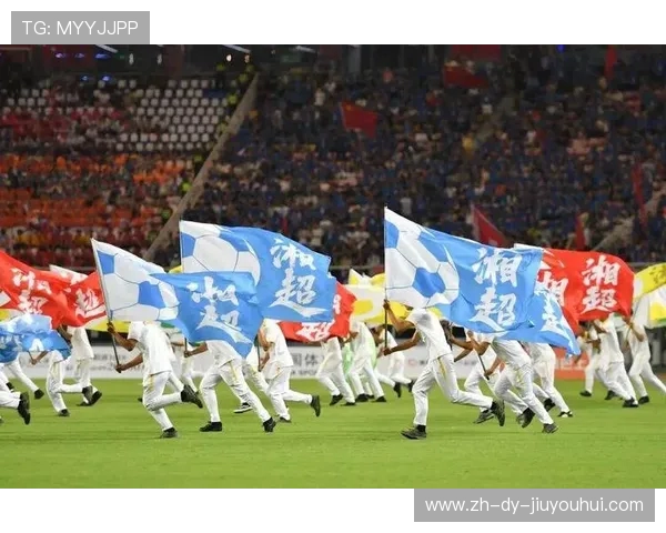 延吉足球大爷带领草根球队走向辉煌 成为足球精神的象征与城市英雄